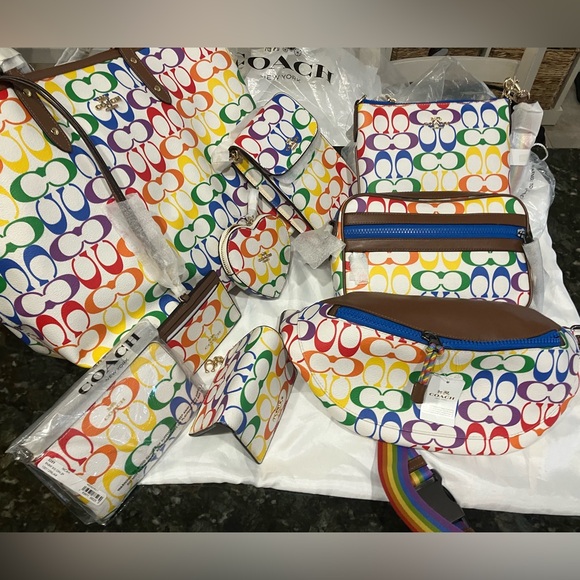 NWT- Coach 12 piece  discontinued high demand Pride full 12 piece collector set - Picture 1 of 14